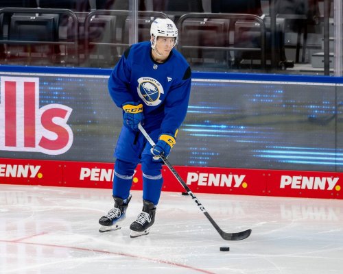 Jiří Kulich slaví první gól v NHL, Sabres však opět zklamali