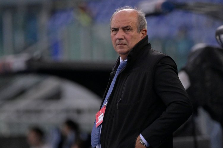 "VAR způsobuje obrovské škody, je čas na jeho zrušení," tvrdí ředitel Lazia po kontroverzní porážce