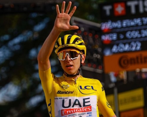 Jeden z největších dříčů v pelotonu Pogačar si nedokáže představit, že by šel z týmu UAE Team Emirates jinam