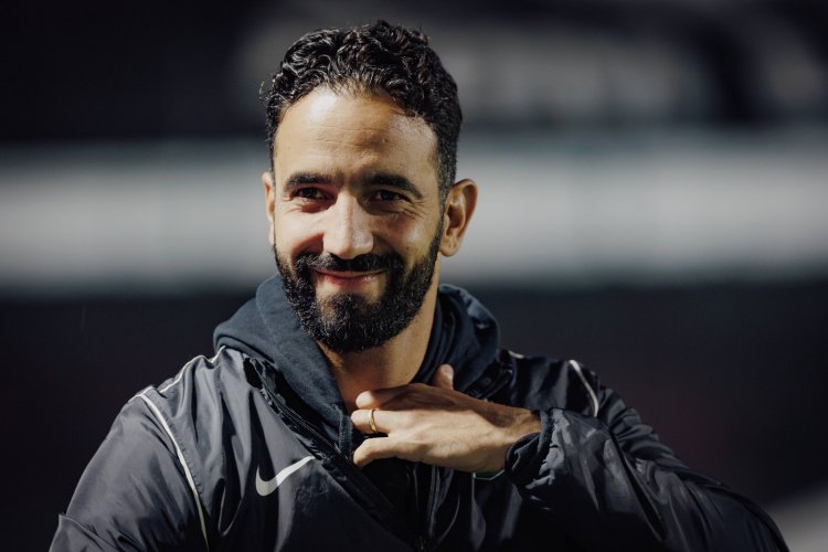 Kdo nahradí ten Haga na lavičce Manchesteru United? Podle médií je hlavním kandidátem vycházející trenérská hvězda Sportingu Lisabon