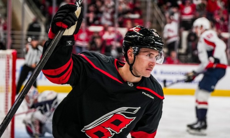 Nečasova dominance v NHL: Geniální pasy, obdiv zámoří a česká hrdost