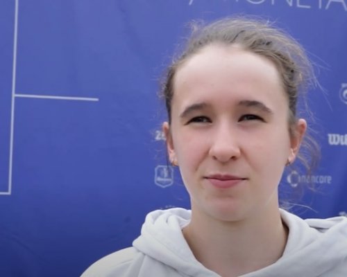 Stejně jako Nováček, Korda, Ulihrach, Minář a Strýcová. Naděje Bartůňková opět může začít hrát