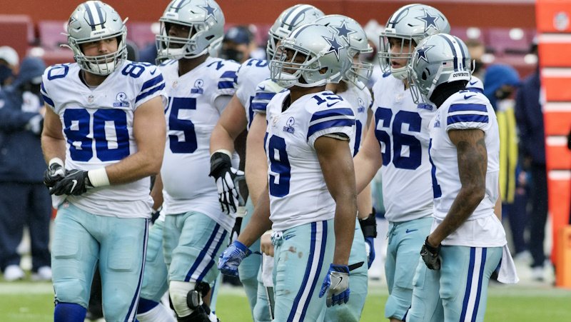 Majitel Dallas Cowboys Jerry Jones čelí kritice za komentáře k McCarthymu