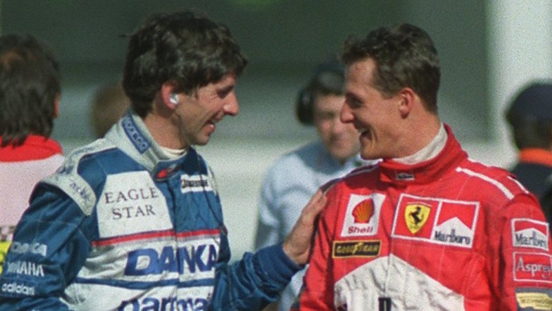 Mrazivé ticho na svahu a boj o život. Pilot vrtulníku popsal okamžiky bezprostředně po tragédii legendy F1