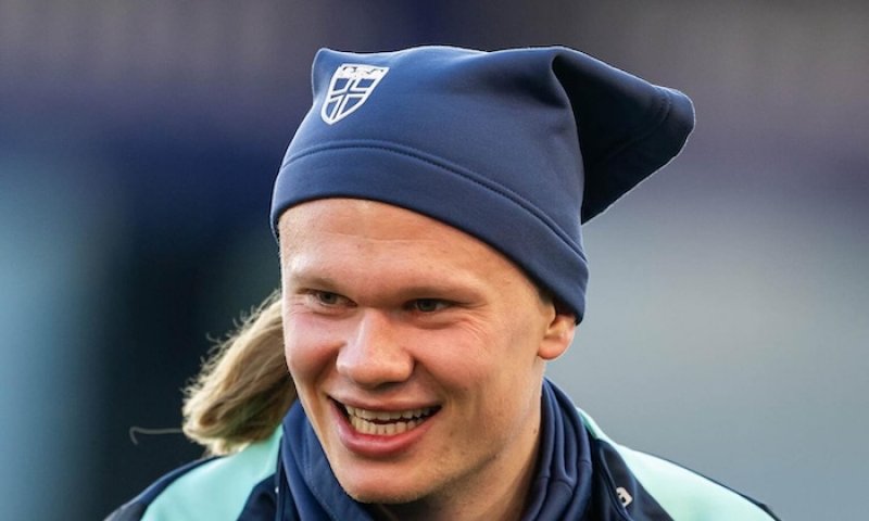 Haaland? Liga národů nemá lepšího střelce. Za Norsko už dal 4 hattricky, dávno je před Solskjaerem i Carewem a měl by překonat také Riiseho