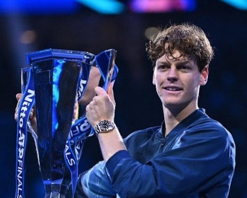 Polštář na Zvereva a Alcaraze je mimořádně pohodlný, do roku 2025 půjde jako světová jednička rozjetý Sinner