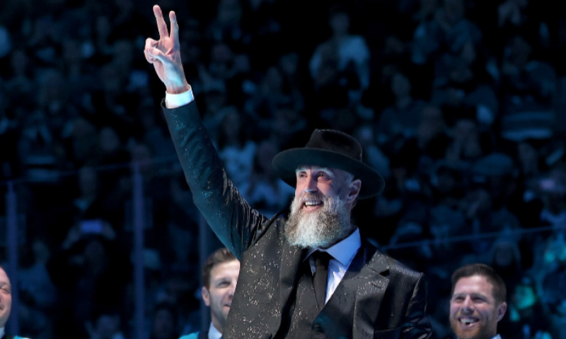 Jumbo se rozloučil. San Jose vyvěsilo dres Thorntona ke stropu SAP Center