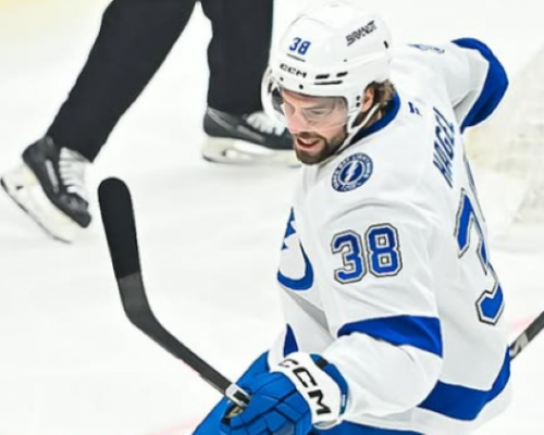 Hagel se zapsal do historie NHL. Dorovnal Demitru či Kleslu