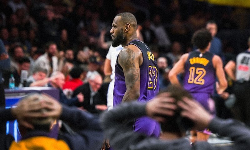 LeBron, Harden a Young zářili. Krejčího spoluhráč dokonce předvedl nejlepší asistentský výkon této sezony