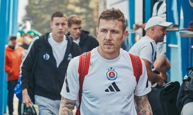 Nejhorší tým letošní Ligy mistrů? Slovan Bratislava! Podle Weisse jsou ale na úrovni Krejčího Girony