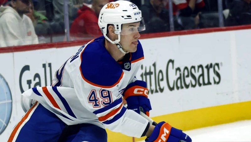 Ty Emberson: Nenápadná hvězda defenzivy Oilers, která si získává respekt kabiny i fanoušků