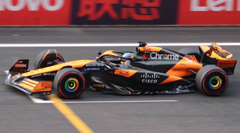 Nadvláda McLarenu nebere konce. I v Maďarsku nechali všechny daleko za sebou