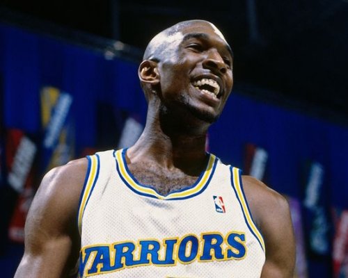 Byl jsem první volbou draftu NBA a vydělával miliony, nakonec jsem skončil na mizině, přiznává Joe Smith