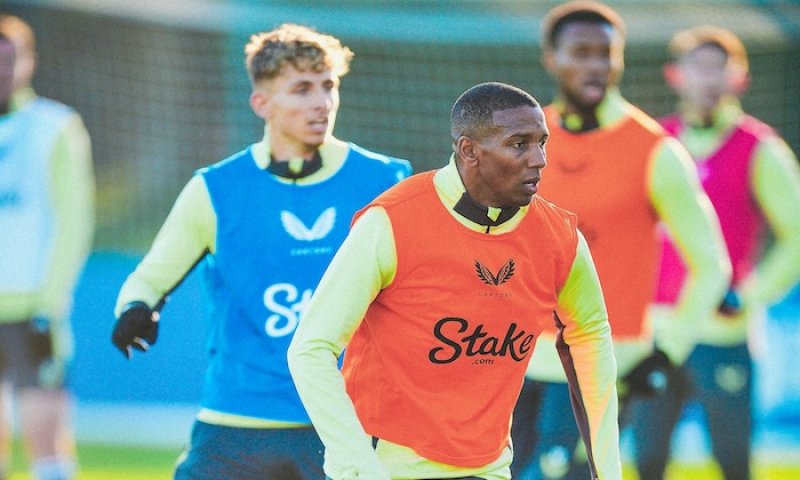 Texaské miliardy do liverpoolského Goodison Parku. Majitelé AS Řím vstupují do Evertonu a slibují revoluci
