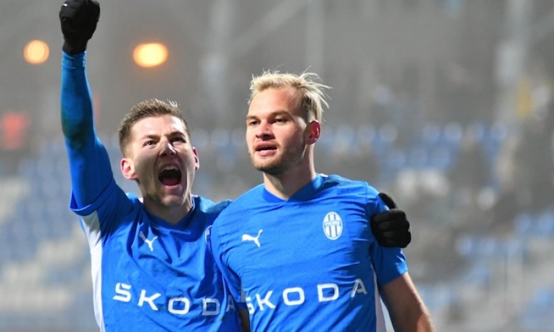 Zakletá Lokotrans aréna! V Boleslavi zkrátka fotbal netáhne. S Hradcem šlo o nejnižší návštěvu celé sezony