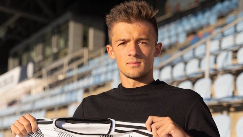 Odvážná sázka: Karviná posiluje, Dynamo řeší finanční injekci