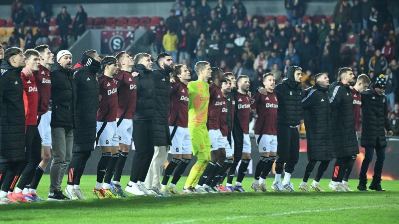Friis vaří z vody, výhra nad Karvinou to nevytrhne, říká expert a Koubkovi predikuje další rok v Plzni