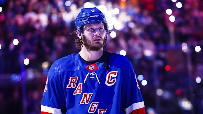 Rangers mění strategii. Anaheim získal zkušeného obránce Troubu, připojí se ke Gudasovi s Dostálem