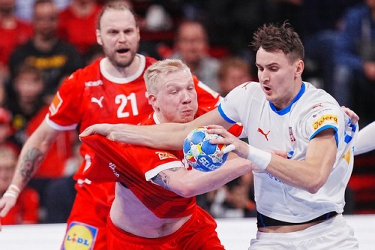 Výhra v derby, desetigólové představení nebo dvě účasti ve final four. Jak si vedli čeští házenkáři v zahraničí?