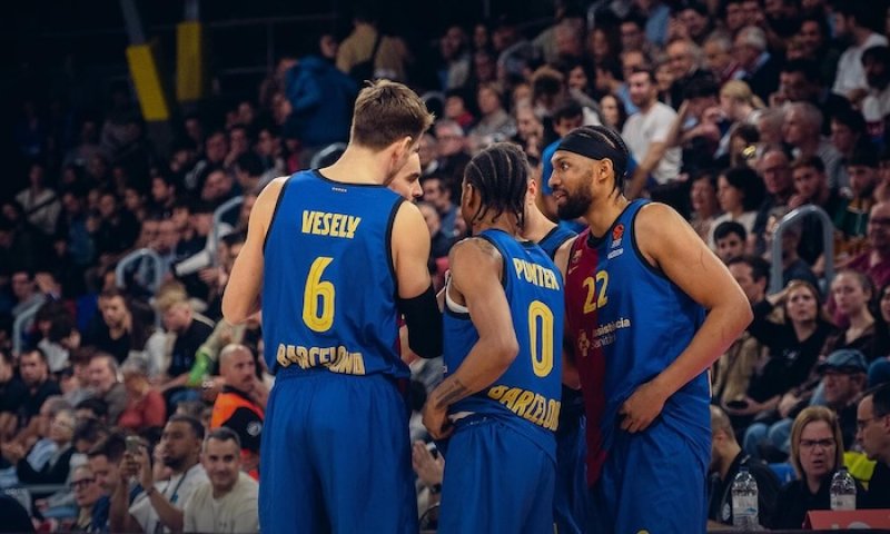 Barcelona chystá rozsáhlé změny. Dotknout se mohou i českých reprezentantů