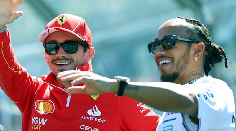 Zklamání z loňska je zapomenuto, hvězdní piloti Ferrari září znovunalezeným sebevědomím