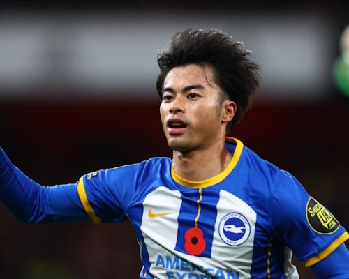 Al Nassr touží po Mitomovi, Brighton říká ne. Nová nabídka může atakovat až 100 milionů euro
