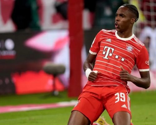 Bitva o mladou hvězdu Bayernu vrcholí. United vyjednávají, Tottenham už nabídl konkrétní podmínky