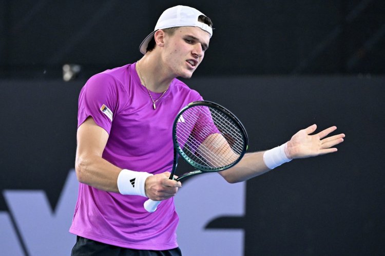 Český tenis je pořádně vidět. Řev jako lev, ale také údolí slz