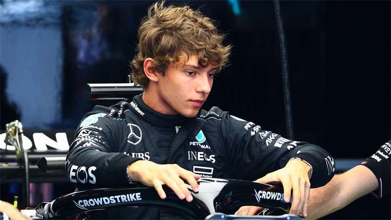 Nový Verstappen? Zatím ne! Antonelli se musí zlepšit, jinak na titul zapomene