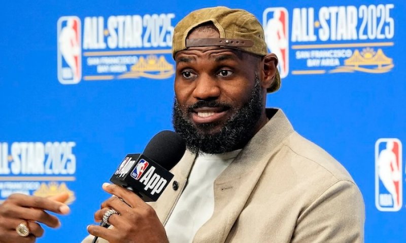 NBA se inspiruje evropskými fotbalovými soutěžemi: podzimní turnaj opět rozdělí ligu do skupin, vše vyvrcholí v Las Vegas