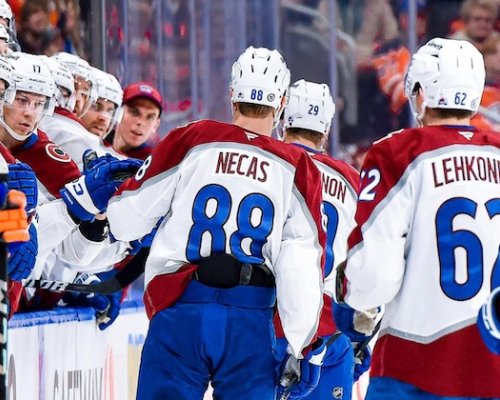 Avalanche mění taktiku. Panika po debaklu od Vegas ustupuje, Sakic sází na kontinuitu