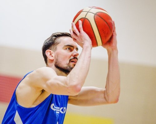 Zase nás to začalo ohromně bavit, řekl po druhé výhře v kvalifikaci o MS čerstvý rekordman Satoranský