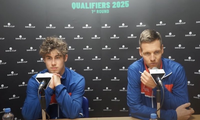 Berdychovy šachy vyšly na jedničku, je na obzoru salátová mísa? Jsem přesvědčený, že tahle generace na to má, hlásí kapitán