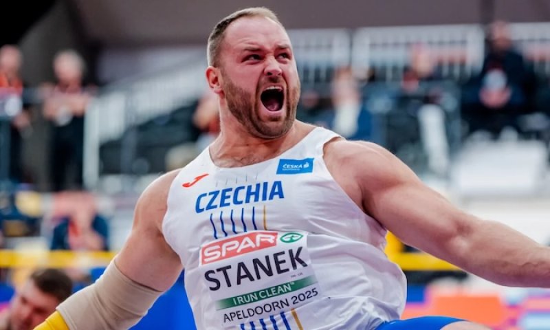Po cenném evropském bronzu na halové mistrovství světa? Kdepak, Staněk letí odpočívat do Afriky