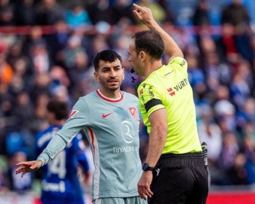 Urážky sudího vyšly Correu pěkně draho. Od disciplinárky dostal maximální trest