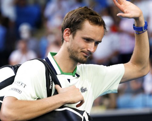 Medveděv jako uragán! Po mečbolu skákal, řval a pak se rychle omlouval