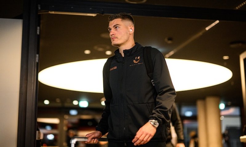 Vše, co ho trápilo, vyřešil a rozjíždí hon na Kanea. Oproti němu se Schick trefuje bez penalt