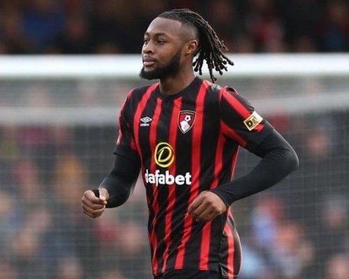 United poslali nabídku za křídlo z Bournemouthu. Chelsea a Tottenham číhají v závěsu