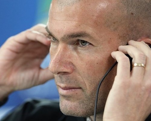 Dlouho očekávaný návrat: Zidane se vrací k fotbalu s tím nejprestižnějším úkolem