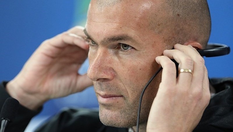 Dlouho očekávaný návrat: Zidane se vrací k fotbalu s tím nejprestižnějším úkolem