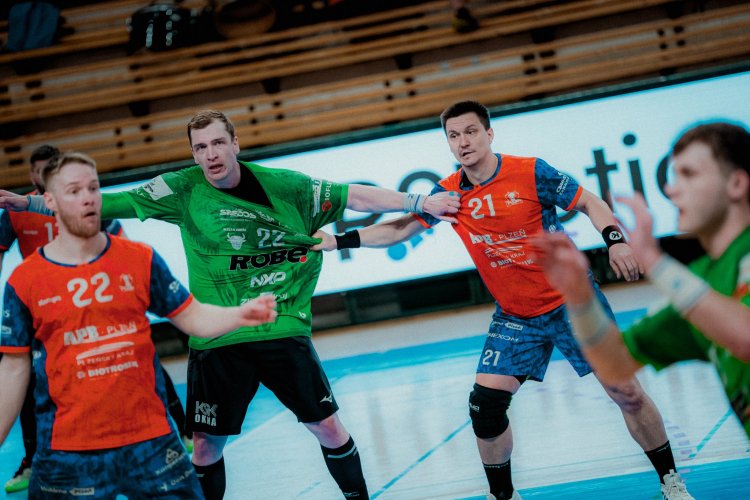 Čtvrtfinálové série play-off nabídly i překvapení. Úřadující vicemistr se trápí, na Brno doléhá prokletí
