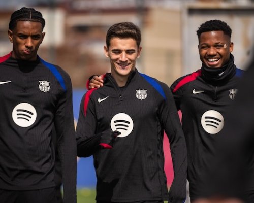 Tři posily, tři pozice, jeden cíl: Flick myslí na budoucnost a Barcelona na trhu neztrácí čas