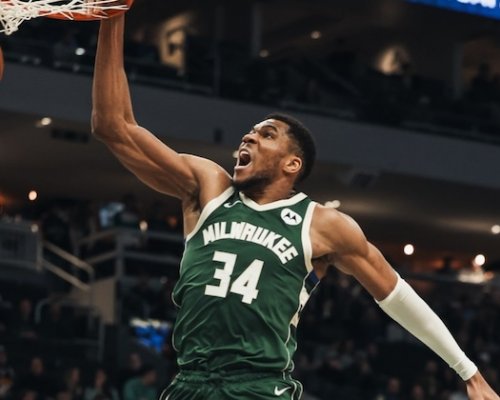 Jen pět legend bylo rychlejších. Antetokounmpo navázal na LeBrona, Duranta, Bryanta, Chamberlaina a Jordana