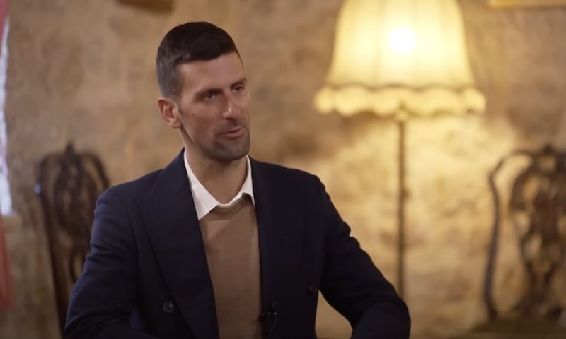 Noc za 375 000 korun. Djoković otevřel dveře své luxusní vily, jež zahrnuje soukromý vstup do jezera i vodopád