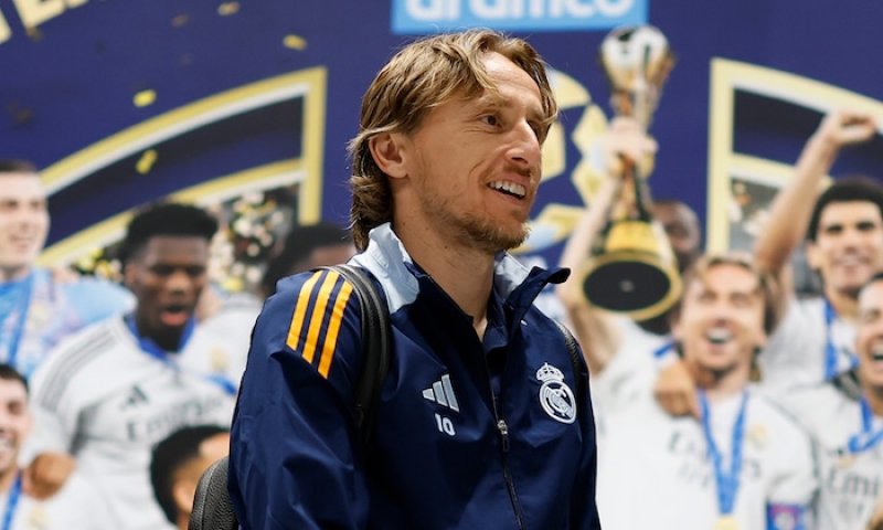 Modrić investuje do budoucnosti. Vstupuje do Swansea City