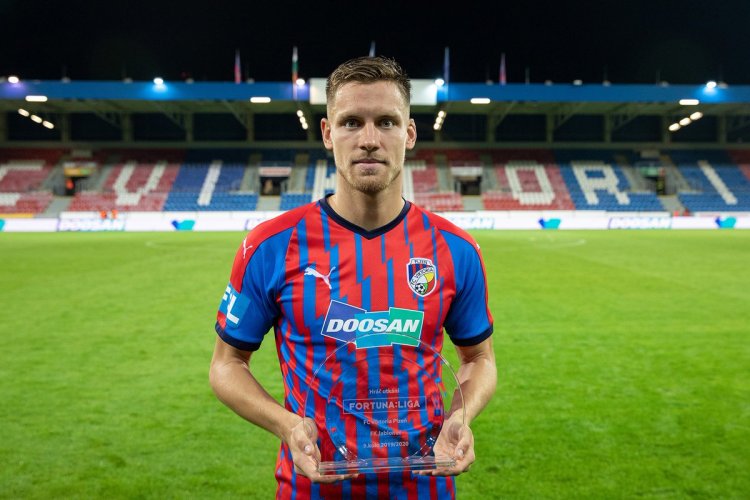 Kalvachova budoucnost zůstává nejasná. O plzeňského záložníka usiluje bratislavský Slovan