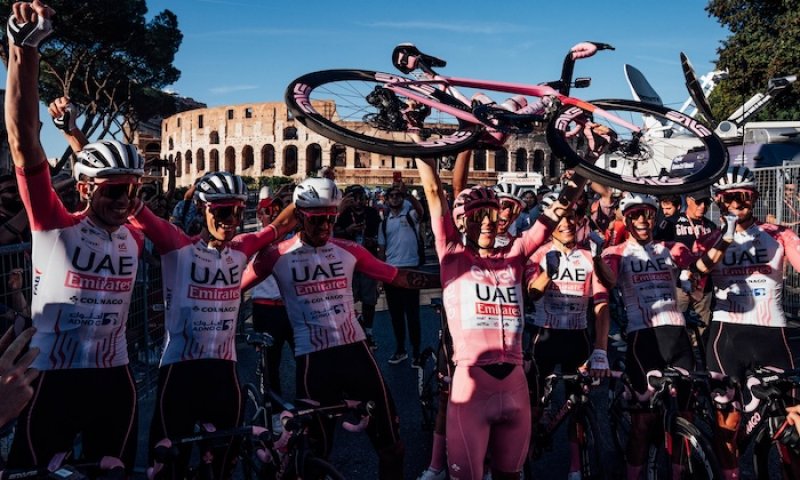 Giro d Italia 2025, tři týdny bolesti a slávy: Kdy startuje, kudy vede a kdo má šanci zvednout trofej?