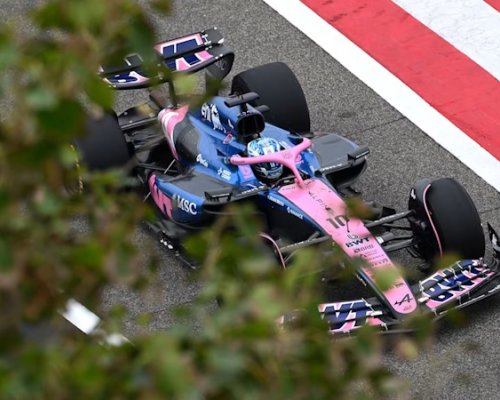 Investiční síla za miliardu. Saúdové zvažují koupi F1 týmu. Z outsidera by se stal vítěz