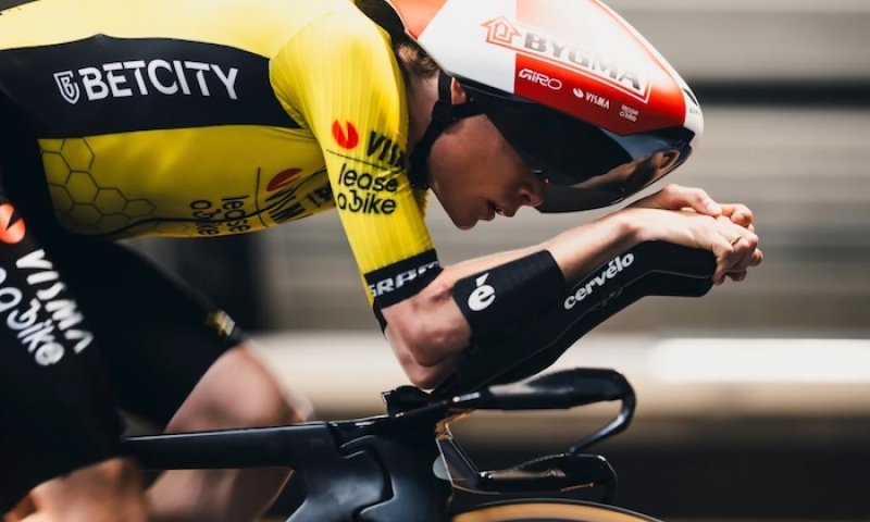 Aerodynamika, výšky, minimum závodů. Dánský stroj Vingegaard kvůli Tour de France mění strategii