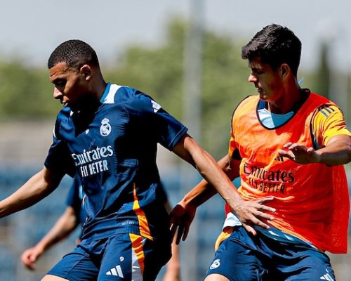 Mbappé přestřílel celou Evropu a připsal si významný unikát. Zlatou kopačku bere i přes 39 gólů Gyökerese